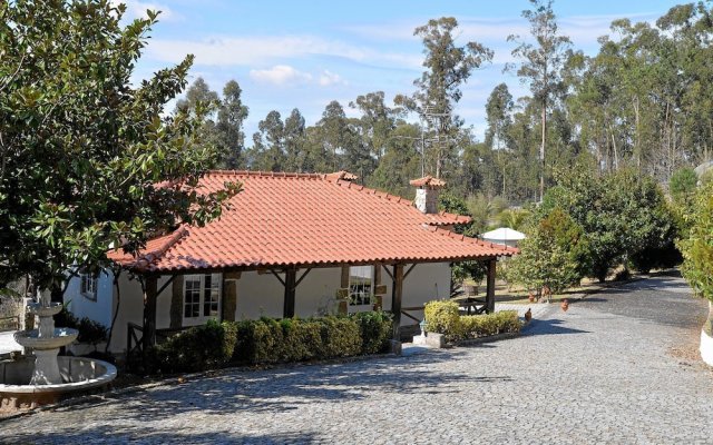 House With 2 Bedrooms in Vila Nova de Famalicão, With Wonderful Lake V