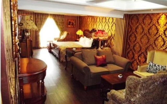 Tongling Louis Castle Inn