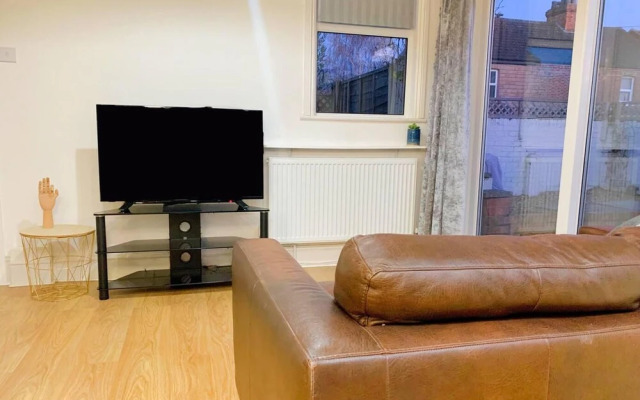 Bedford Road Garden Apartment