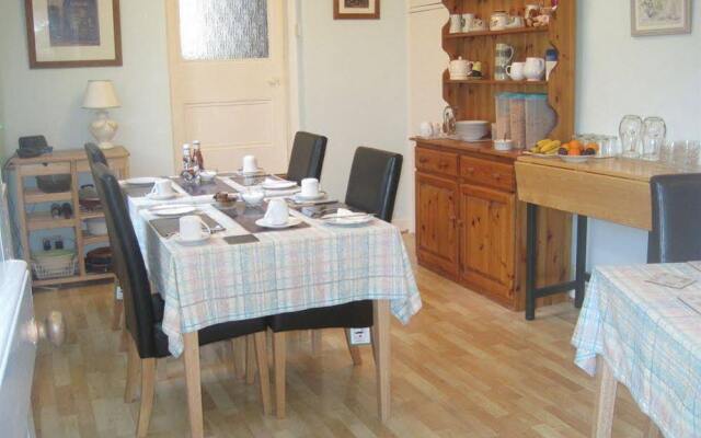 Chalmers Bed  Breakfast