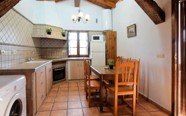 Rustic house in La Higuera (El Torcal de Antequera).