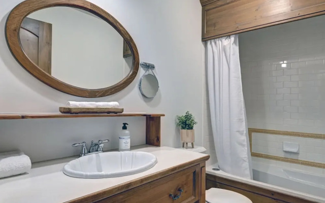 Les Manoirs Unit 10