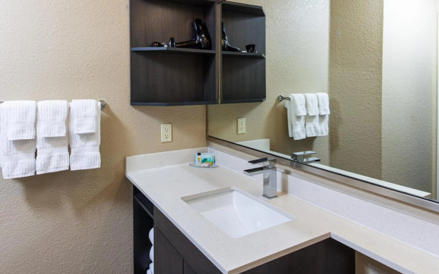Candlewood Suites Appleton by IHG