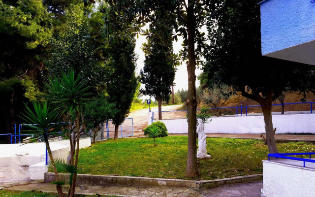 Roditsa Patritsia Apartments