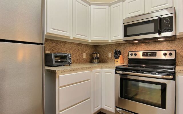 Admirals Quarters 103PB