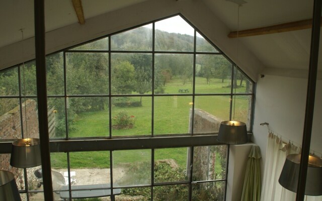 Luxurious Holiday Home near Courset with swimming pool