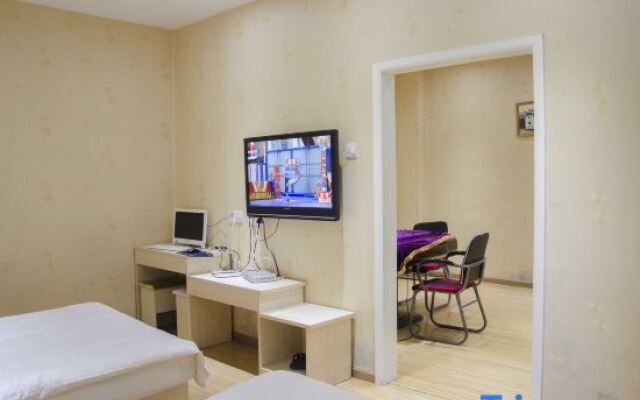 Yangxin Carnival Business Hotel