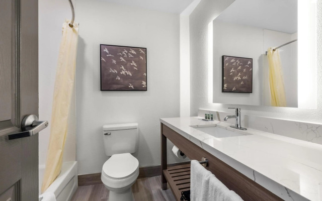 Best Western Acadia Hotel