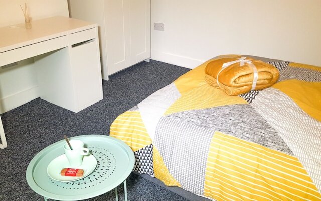 Kunda House Bearwood