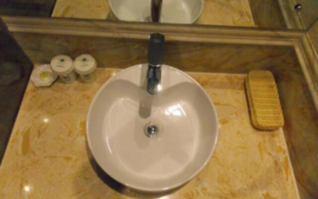 GreenTree Inn Guangzhou Chimelong Paradise Yuangang Metro Station Hotel