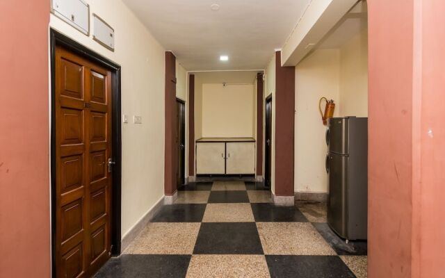 OYO 7326 Hotel Penguin
