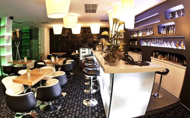 Business Hotel Astrum Laus