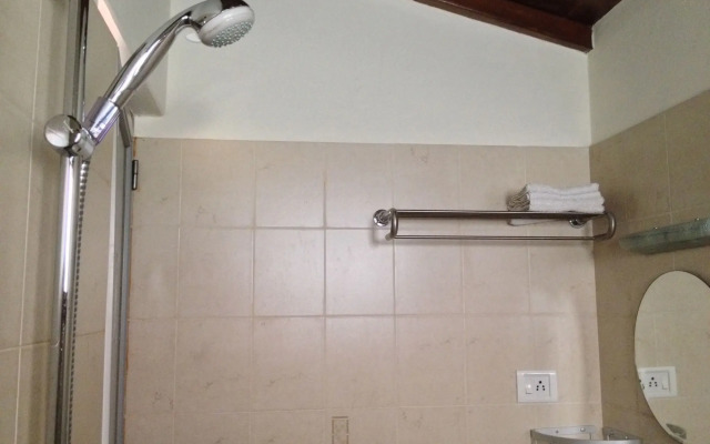 Vardan Resort n' Apartment