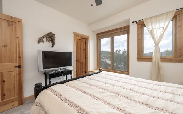 Willows Way 106 3 Bedroom Townhouse by RedAwning