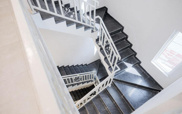 RedDoorz Plus near Deli Park Mall Medan