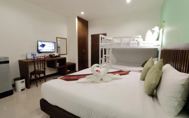 BS Airport at Phuket – Guest Rooms – Phuket Town