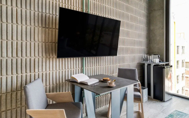 UTOPIC Polanco by ULIV