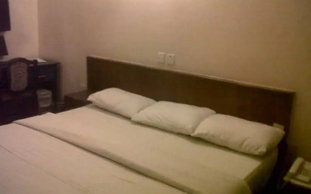 Angeles Hotel
