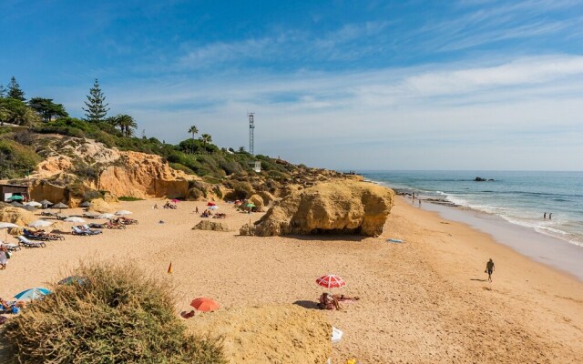 Safari Tent With Private Pool in Albufeira