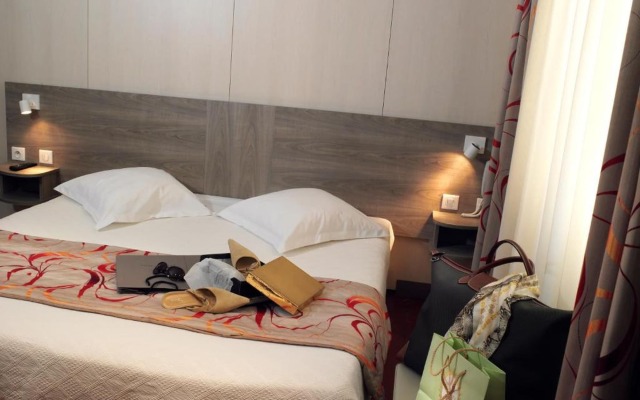 BRIT HOTEL Confort Le Revest Sainte Maxime