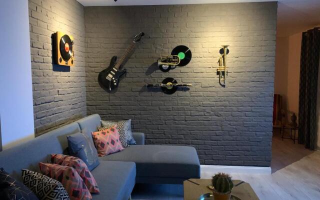 Best Apartment Scheia