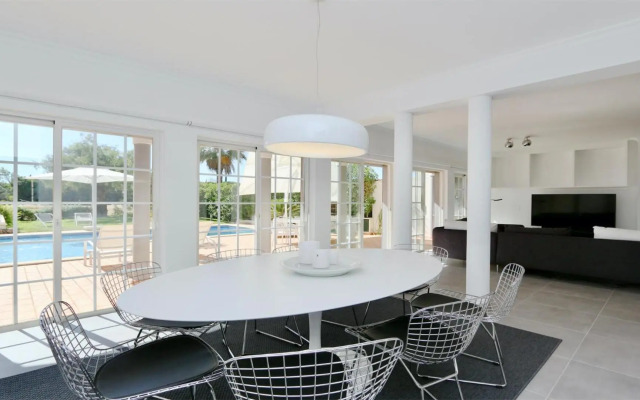 Vila Castro, Cleverdetails CD239