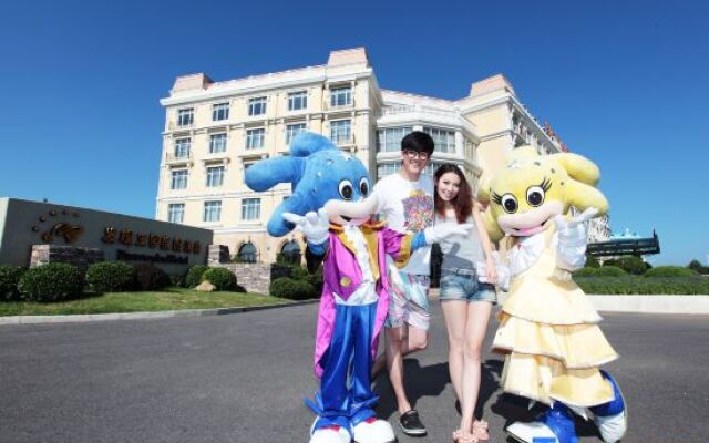 Discoveryland Hotel