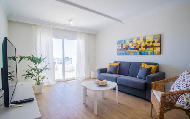 Flower Beach Suite 26