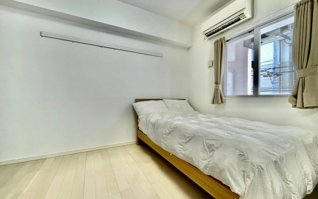 Villa Izumizaki – Guest Rooms – Naha