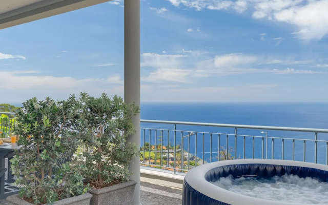 Bay Bliss by Atlantic Holiday