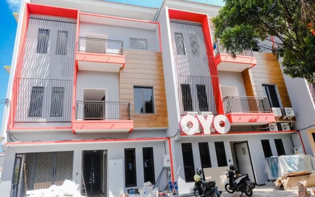 OYO 1108 Smart Tlogomas