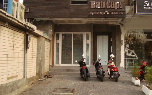 Bali Caps Hostel