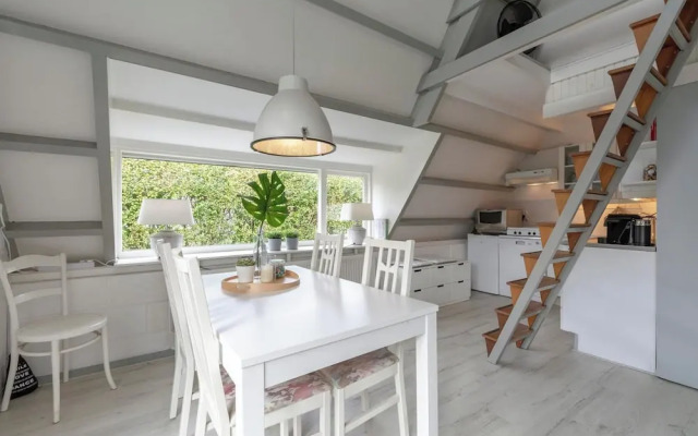 Relaxing Home by the Beach