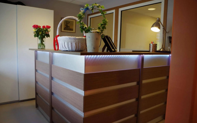 Spoton Hostel & Sportsbar