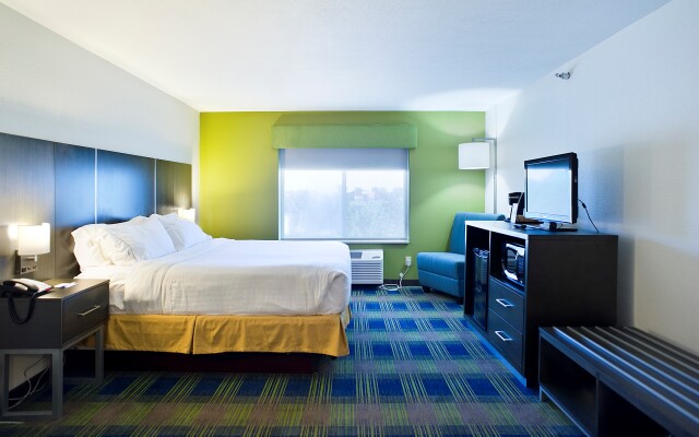 Holiday Inn Express Hotel & Suites Vermillion, an IHG Hotel