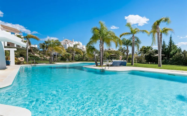 Scenic Apartment in Alcazaba Lagoon Ref M55
