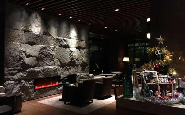 Apex Villa