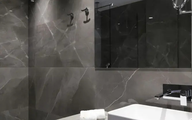 Praxitelous Luxury Suites