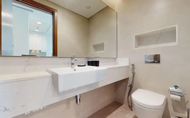 Primestay - Canal Front Residences