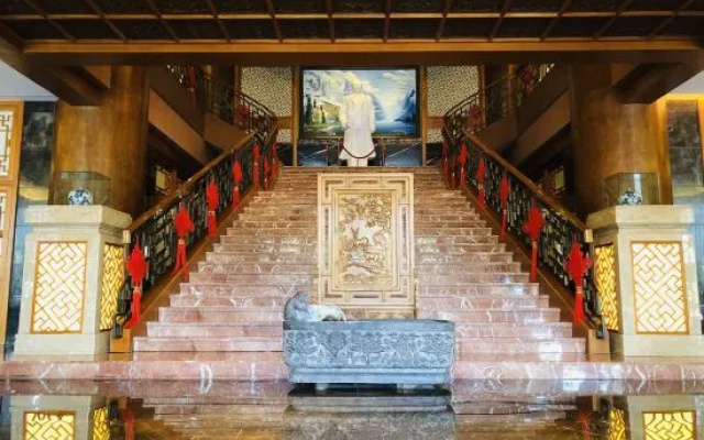Xinjiang VIP Mansion Hotel (Wangjialiang Subway Station) – Lobby – Urumqi