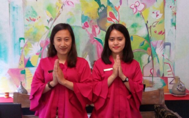 Imah Seniman Hotel