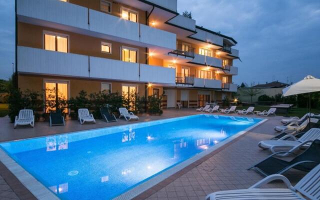 Family Oasi Garda 17