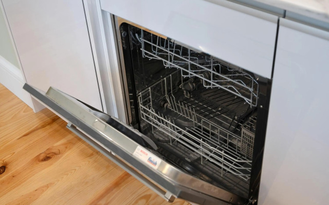 Away to Enjoy Apartment - hapiness has a place