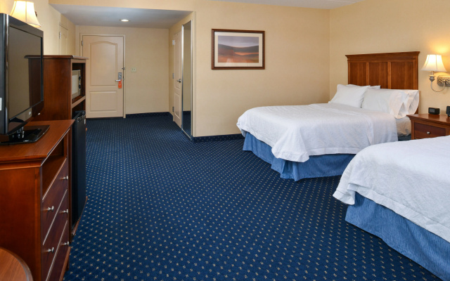 Hampton Inn & Suites Fredericksburg South