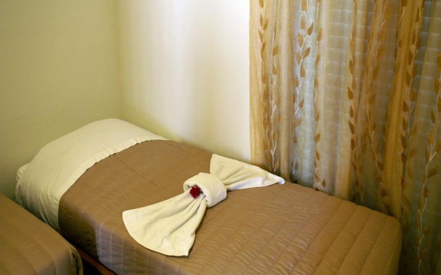 Golden Sun Hotel & Apartments