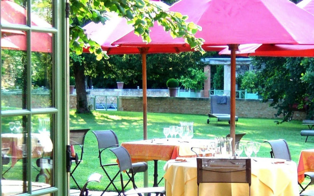 Hôtel Restaurant Les Orangeries