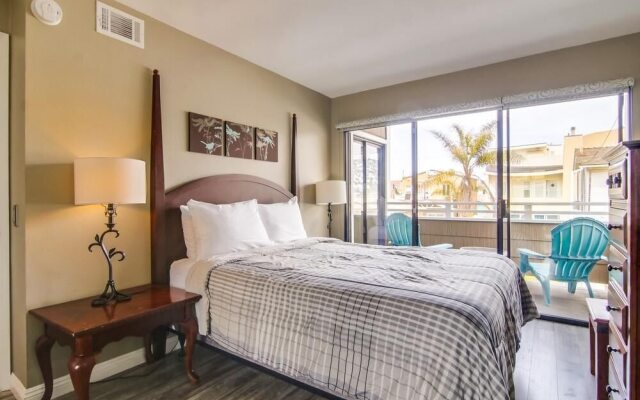 Beach Style 3 - 6 Br Home