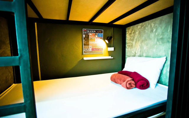 Sleep cafe hostel