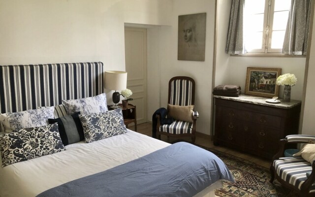 Gîte au Château de Vauchelles Les Domart