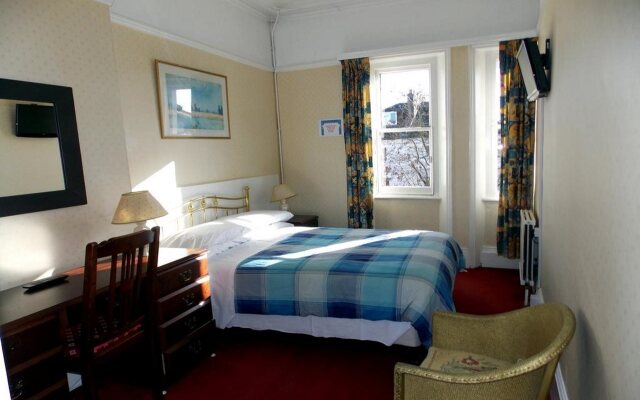 Dillons Hotel - B&B